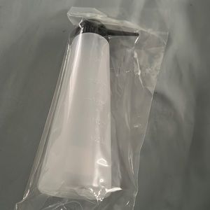 Hair color applicator bottle